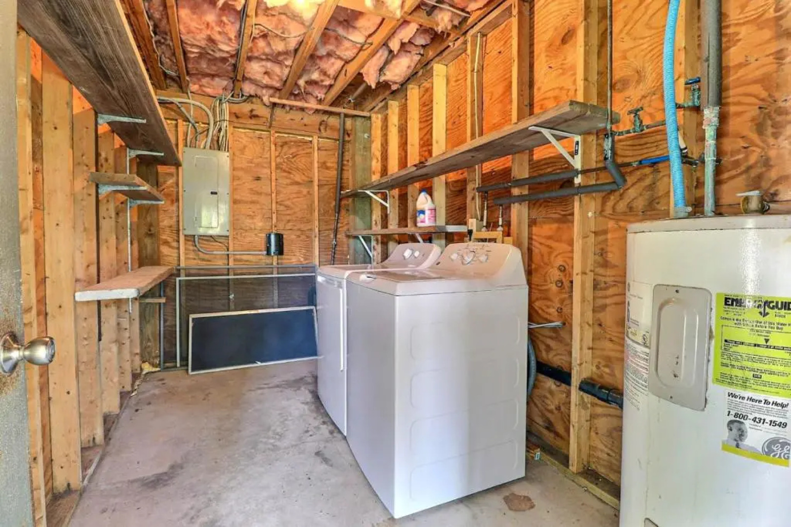 4062 Dennas Favorite Place 8 Min Walk to Beach