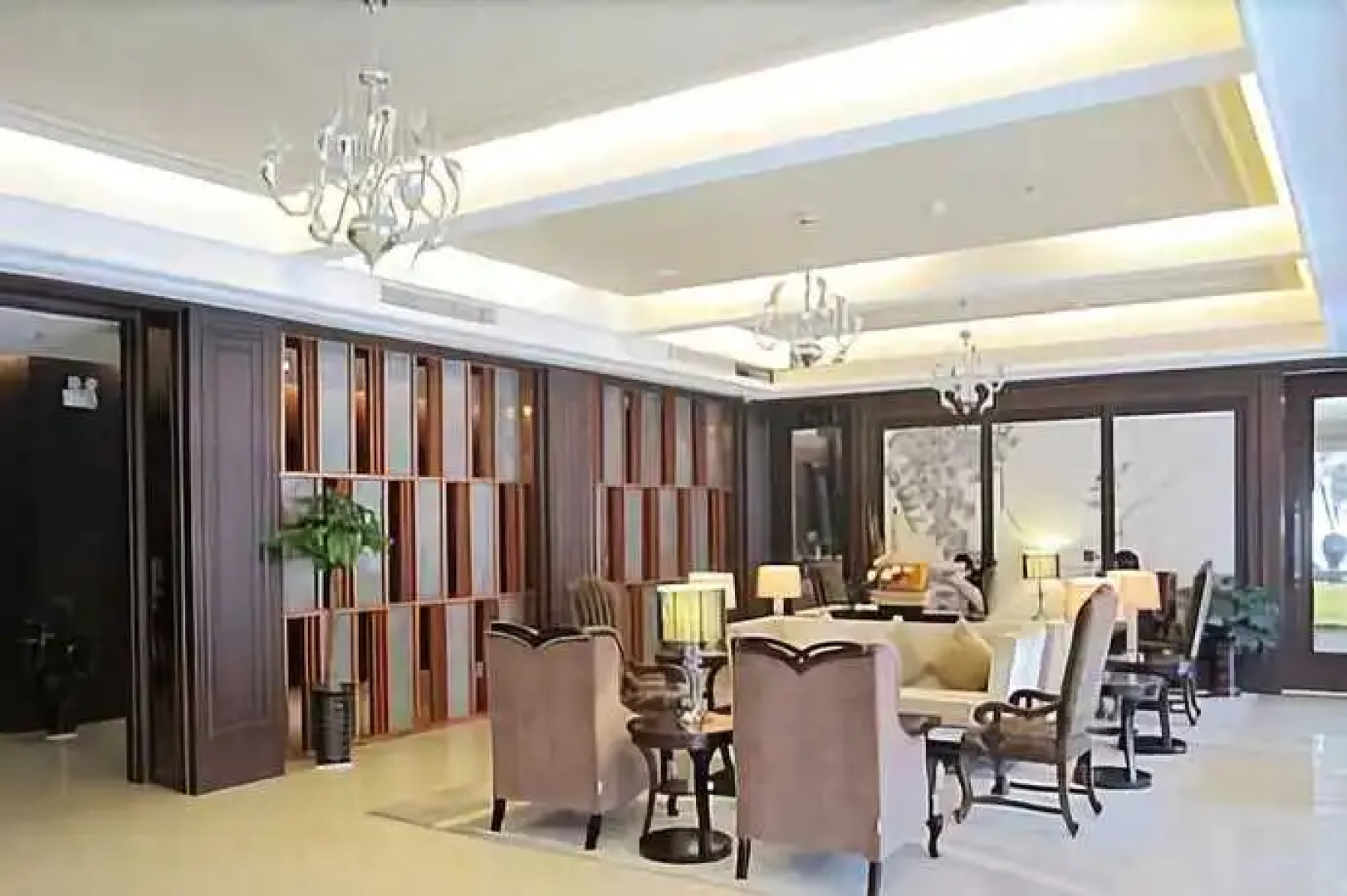 Xinxiang Bowei Style Hotel Peace Road