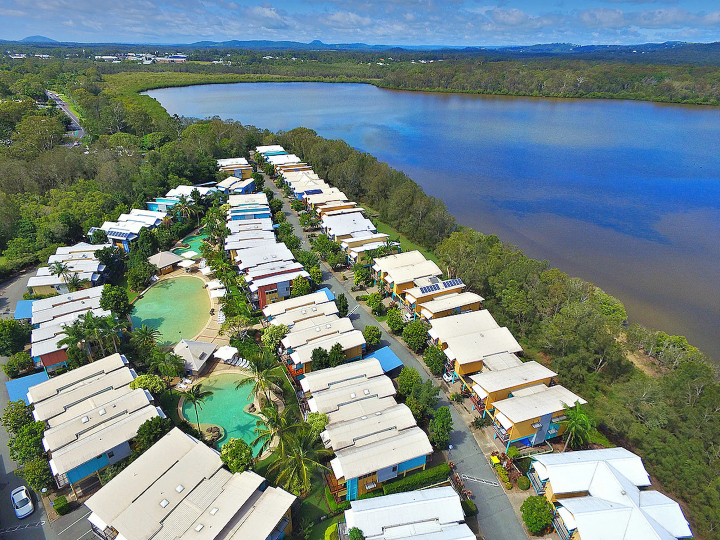 Noosa Lakes Resort