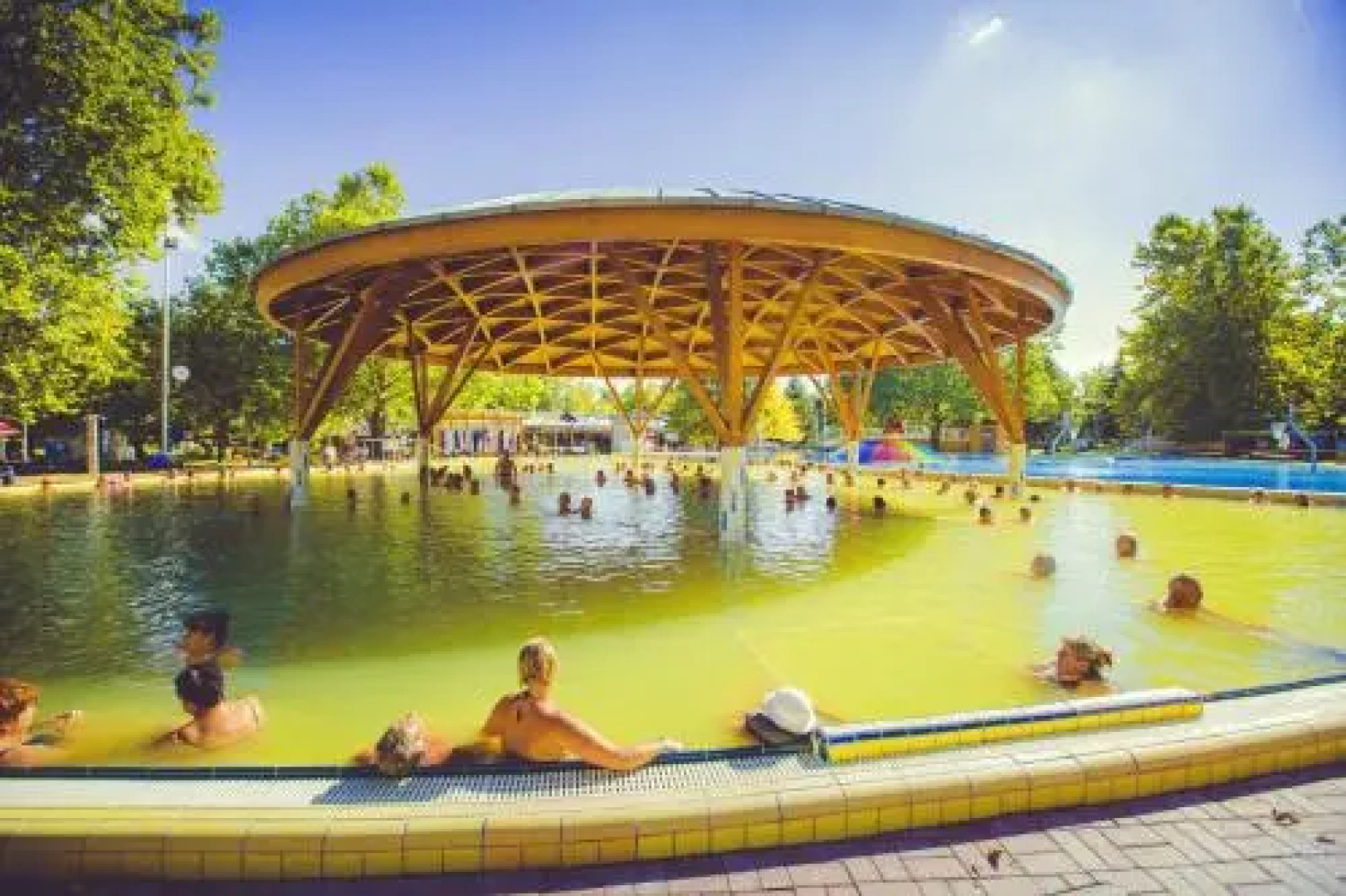 Éden Apartman Hotel