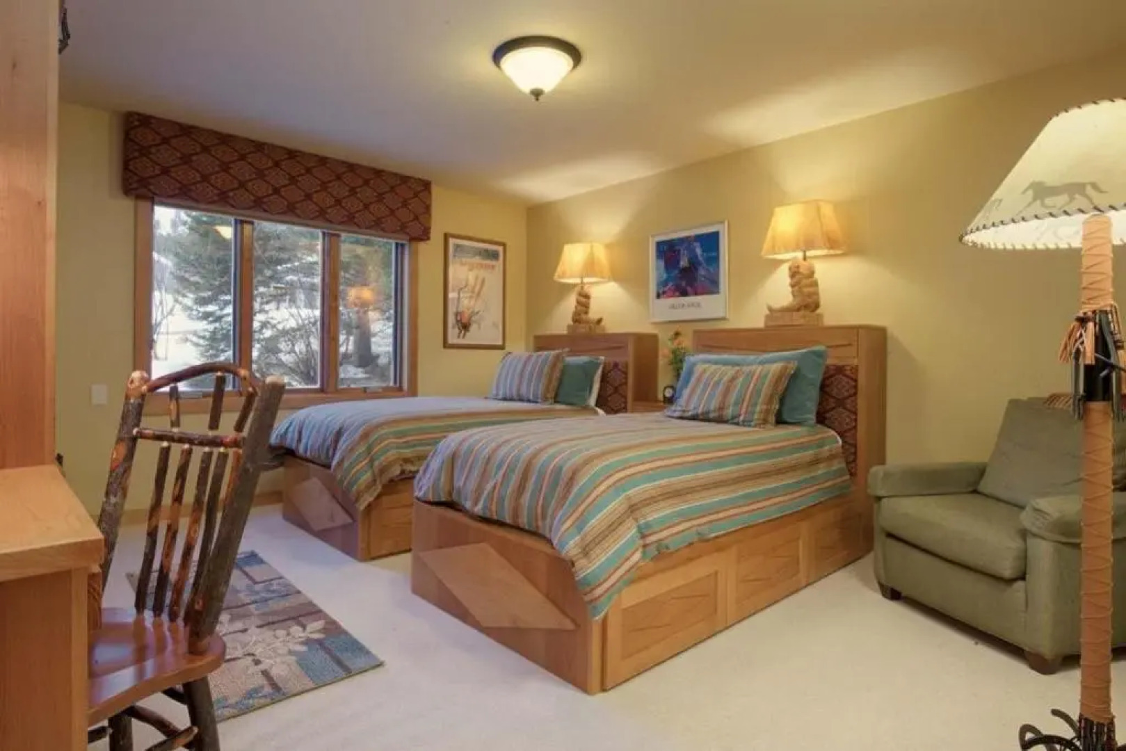 JHRL - Snow Ridge #5 - Slopeside Mountain Lodge Decor, close walk to the base