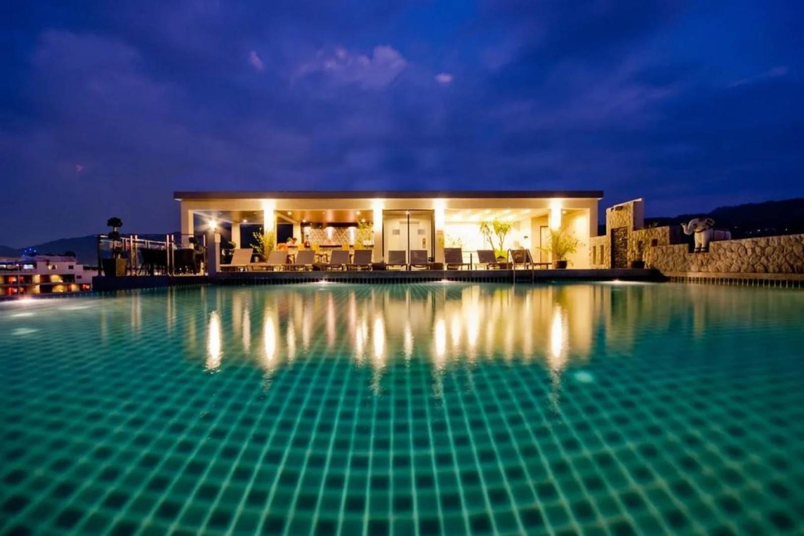 YouDee Hotel Patong (formerly Meir Jarr Hotel)