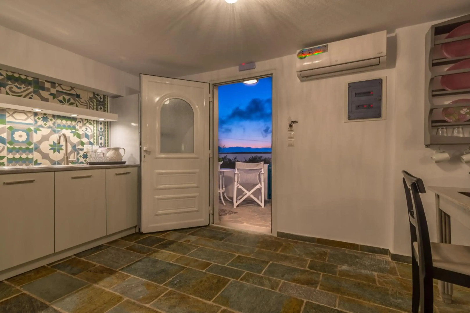 Eiriana Luxury Suites