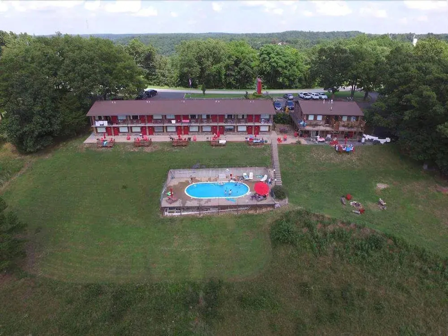 Pointe West Resort Motel