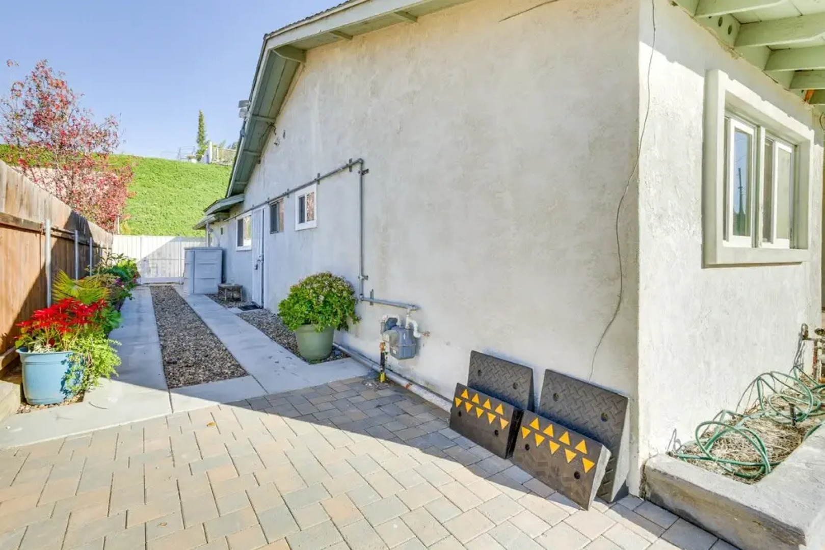 Chula Vista Unit: 12 Mi to Downtown San Diego!