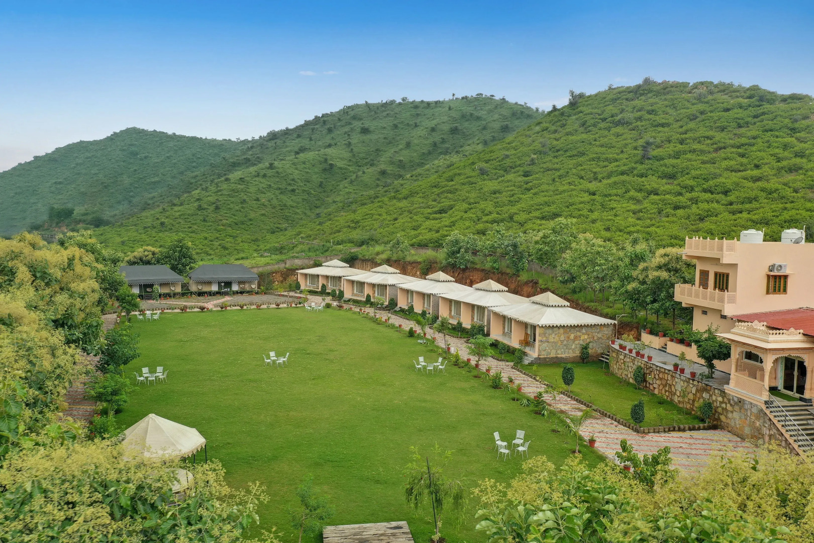 Kavish Holiday Hill Resort