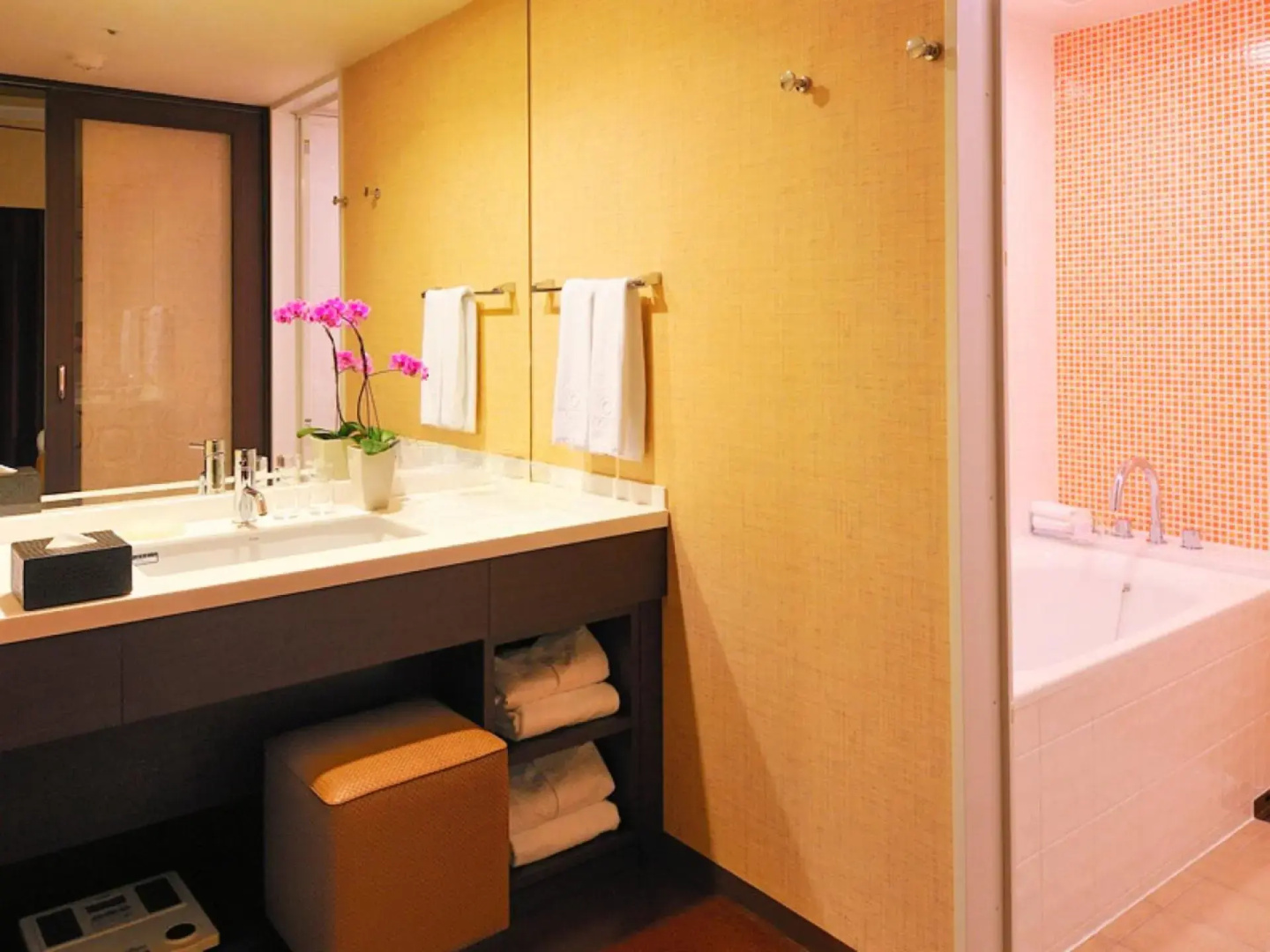 Loisir Spa Tower Naha