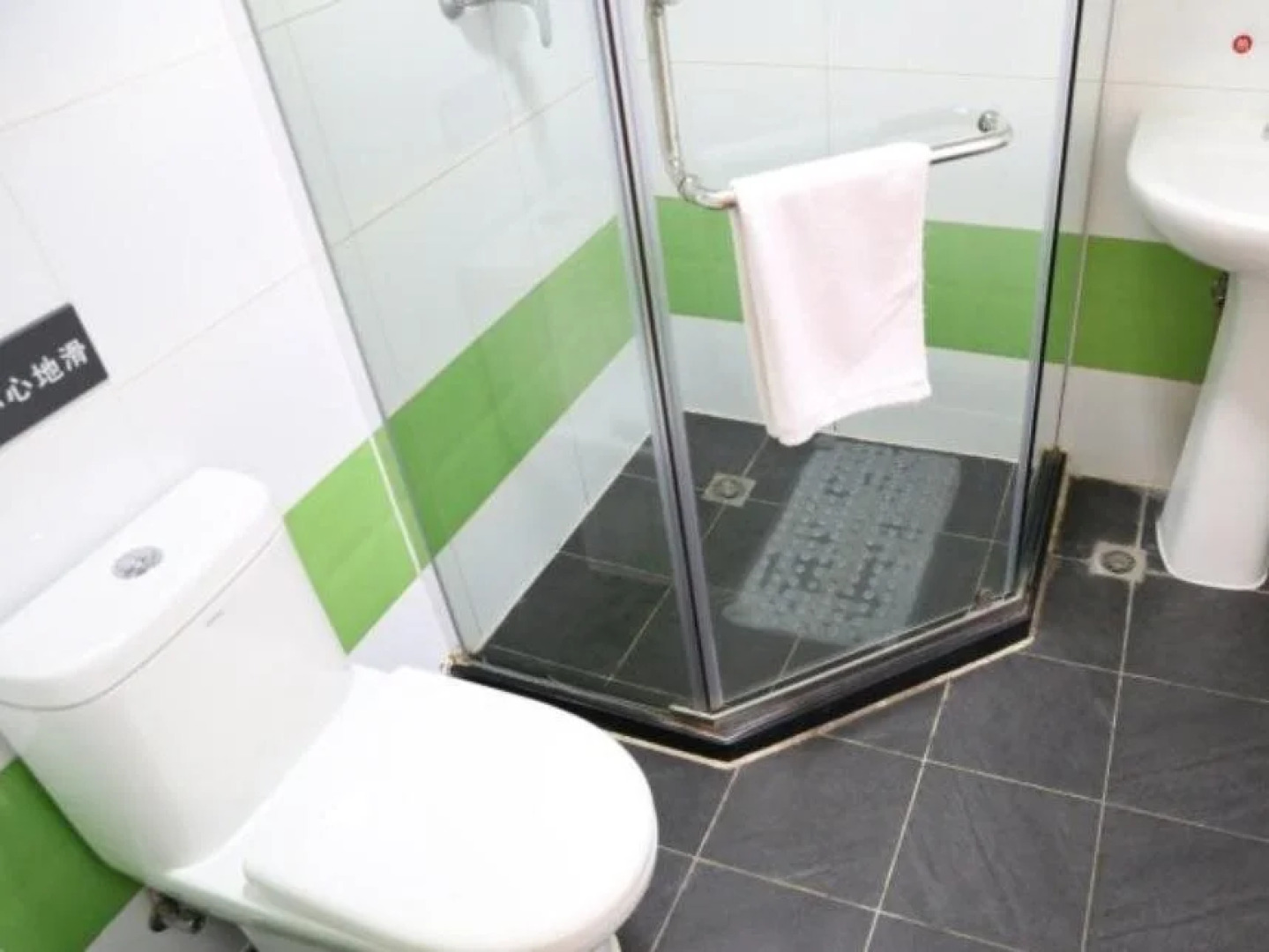 7 Days Inn Baoding Railway Station Branch