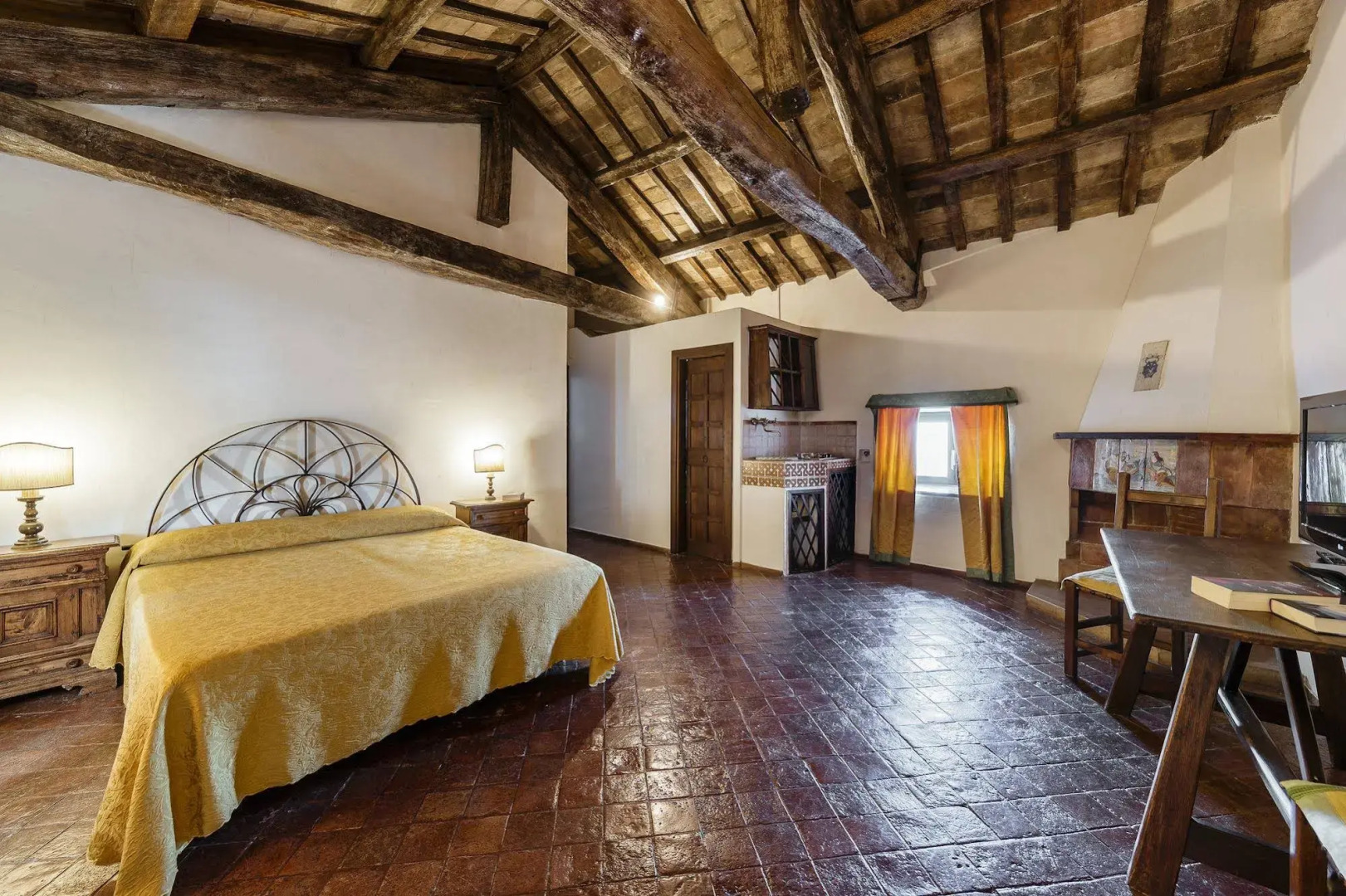 Castello Orsini Hotel