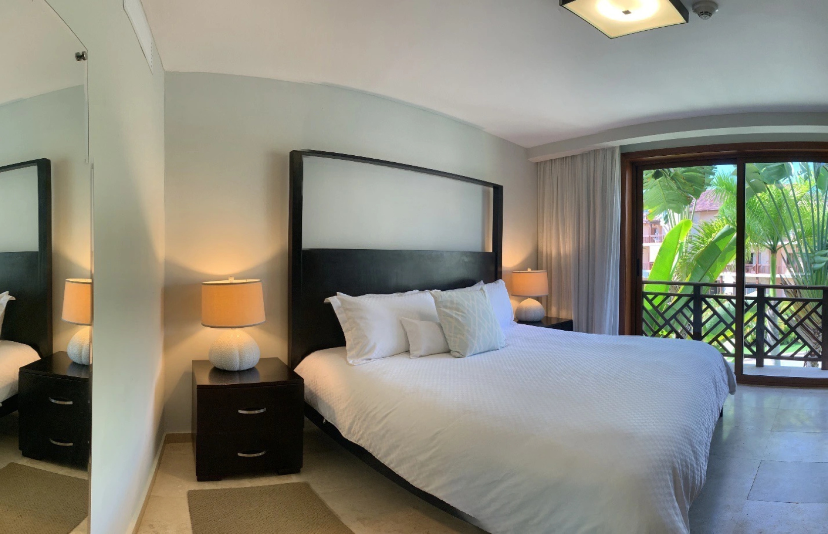 The Bannister Hotel & Yacht Club