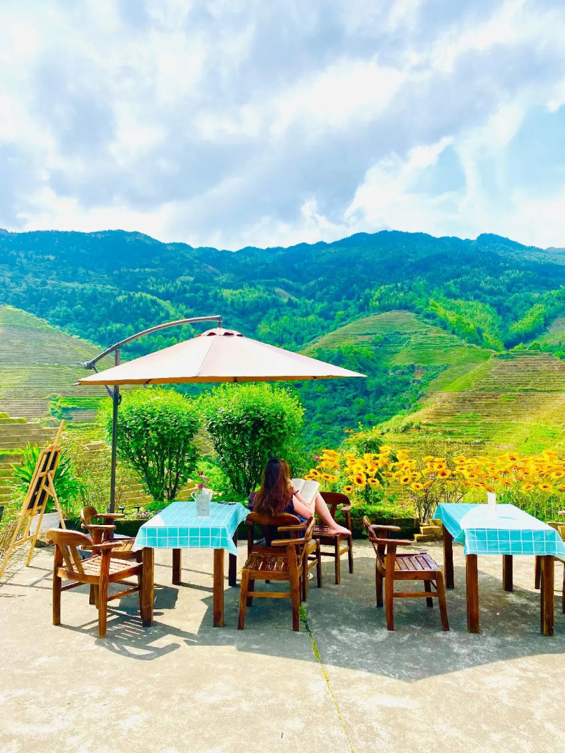 Dragon's Den Hostel in Rice Terraces