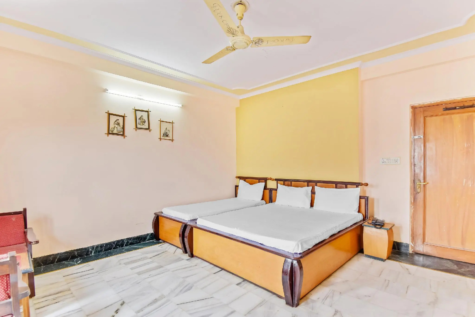 SPOT ON 3054 Hotel New Center Point