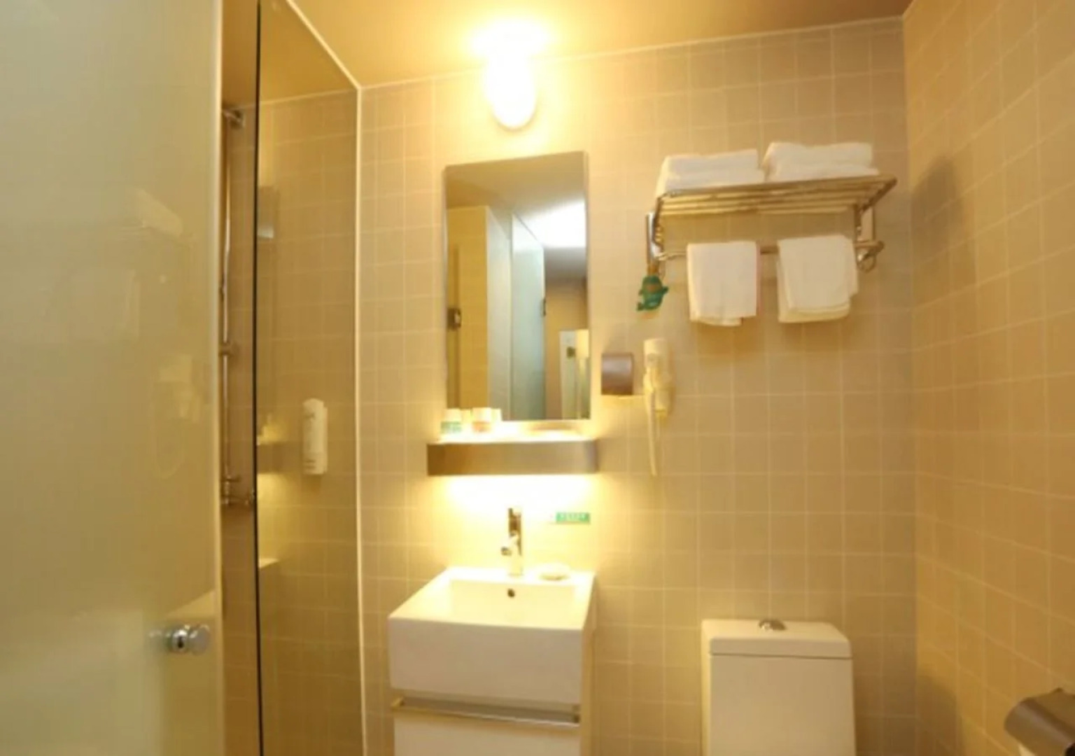 Jinjiang Inn QinZhou East Station City Government