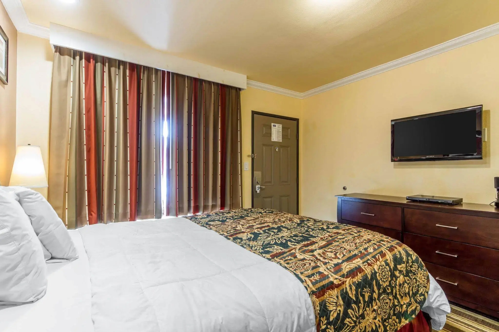 Rodeway Inn & Suites Oakland