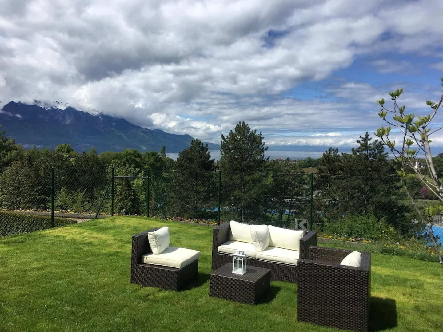 la Terrasse lake view apartment