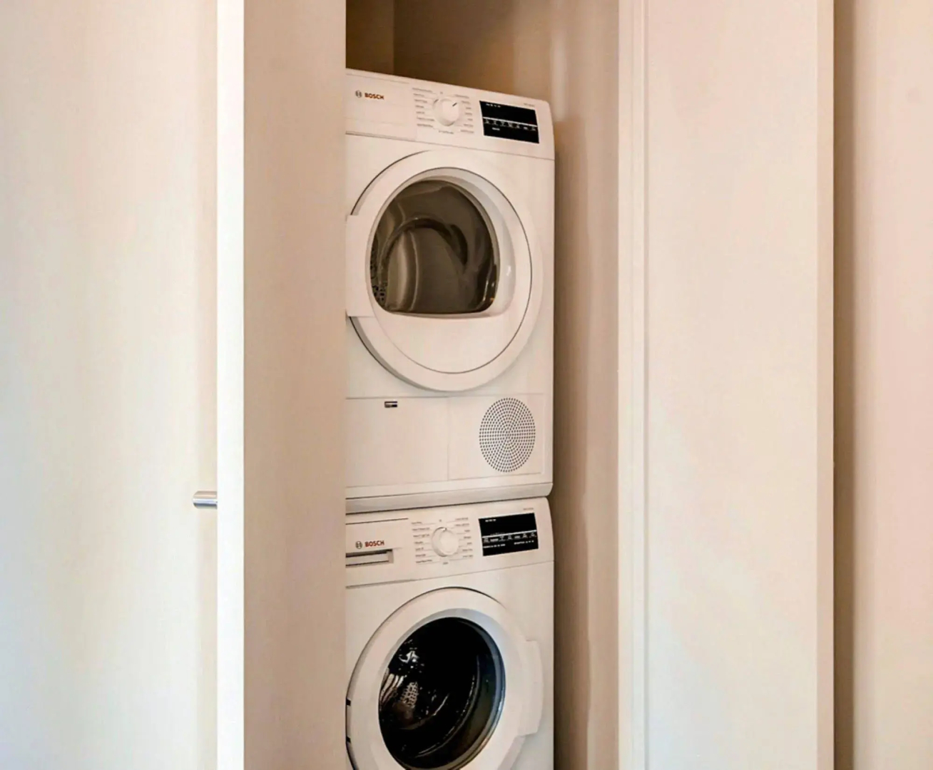 Global Luxury Suites at Newport