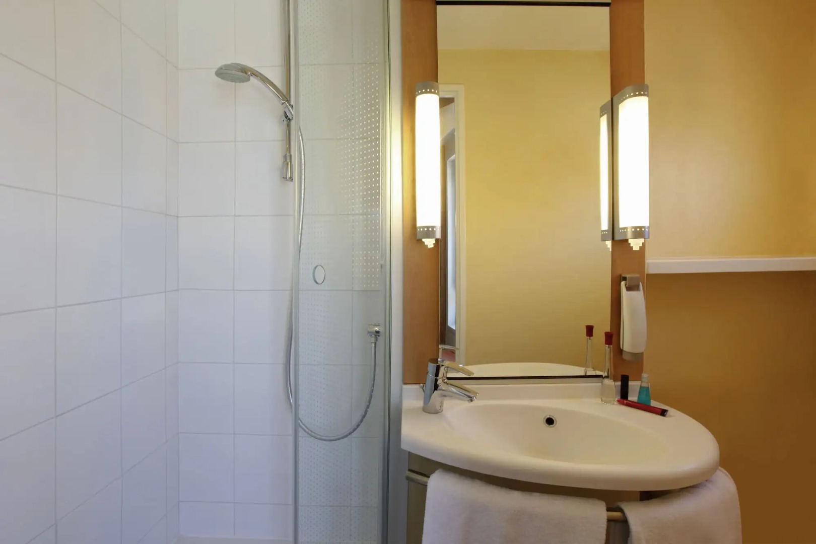 ibis Nantes Centre Gare Sud