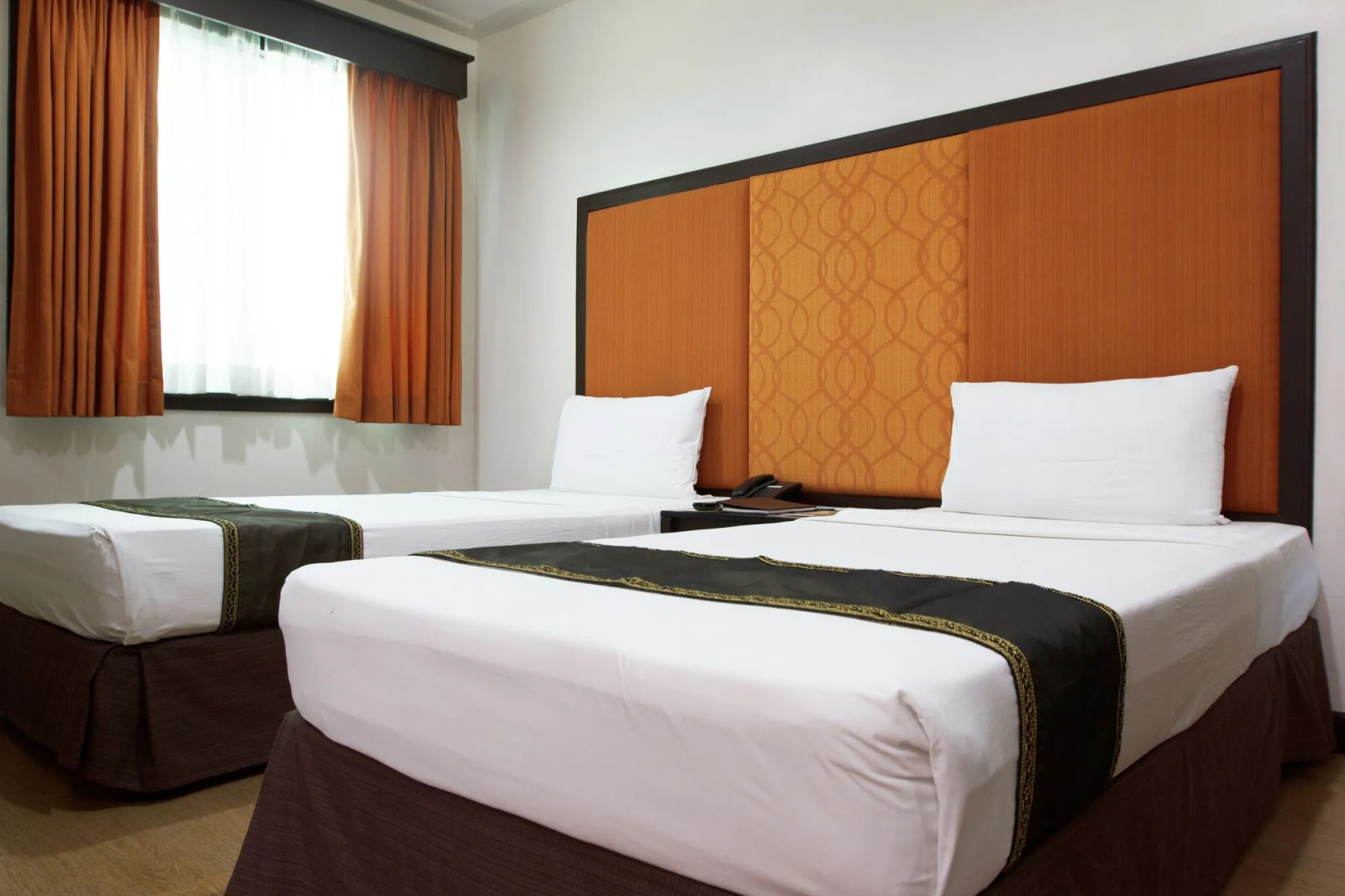 La Piazza Hotel and Convention Center