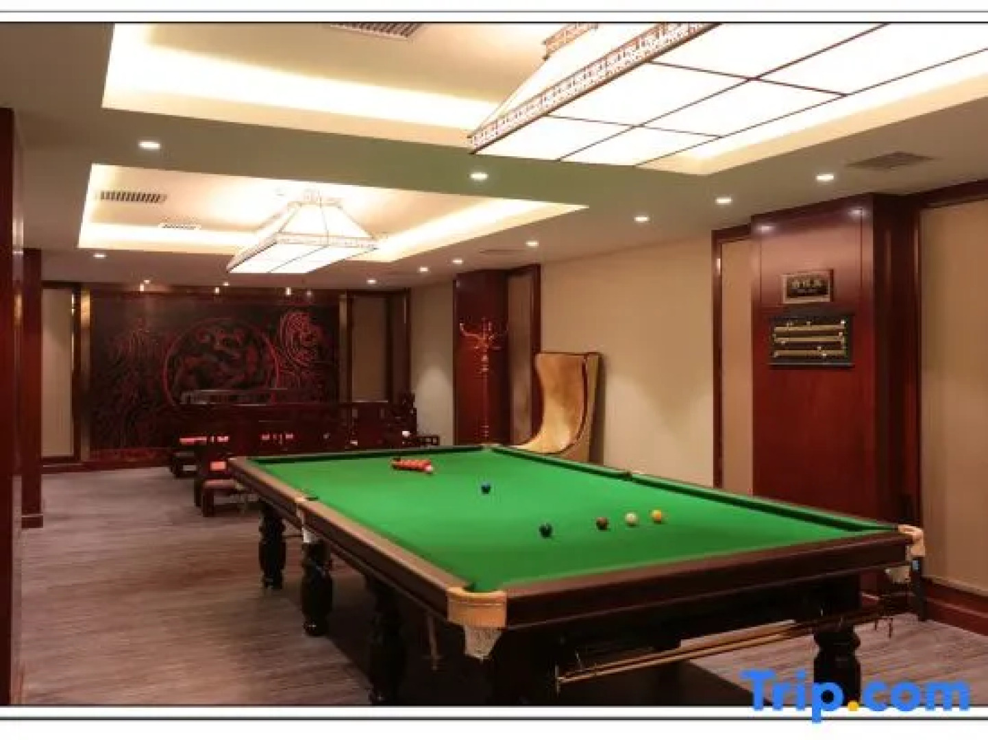 Chong Ning Castle Hotel