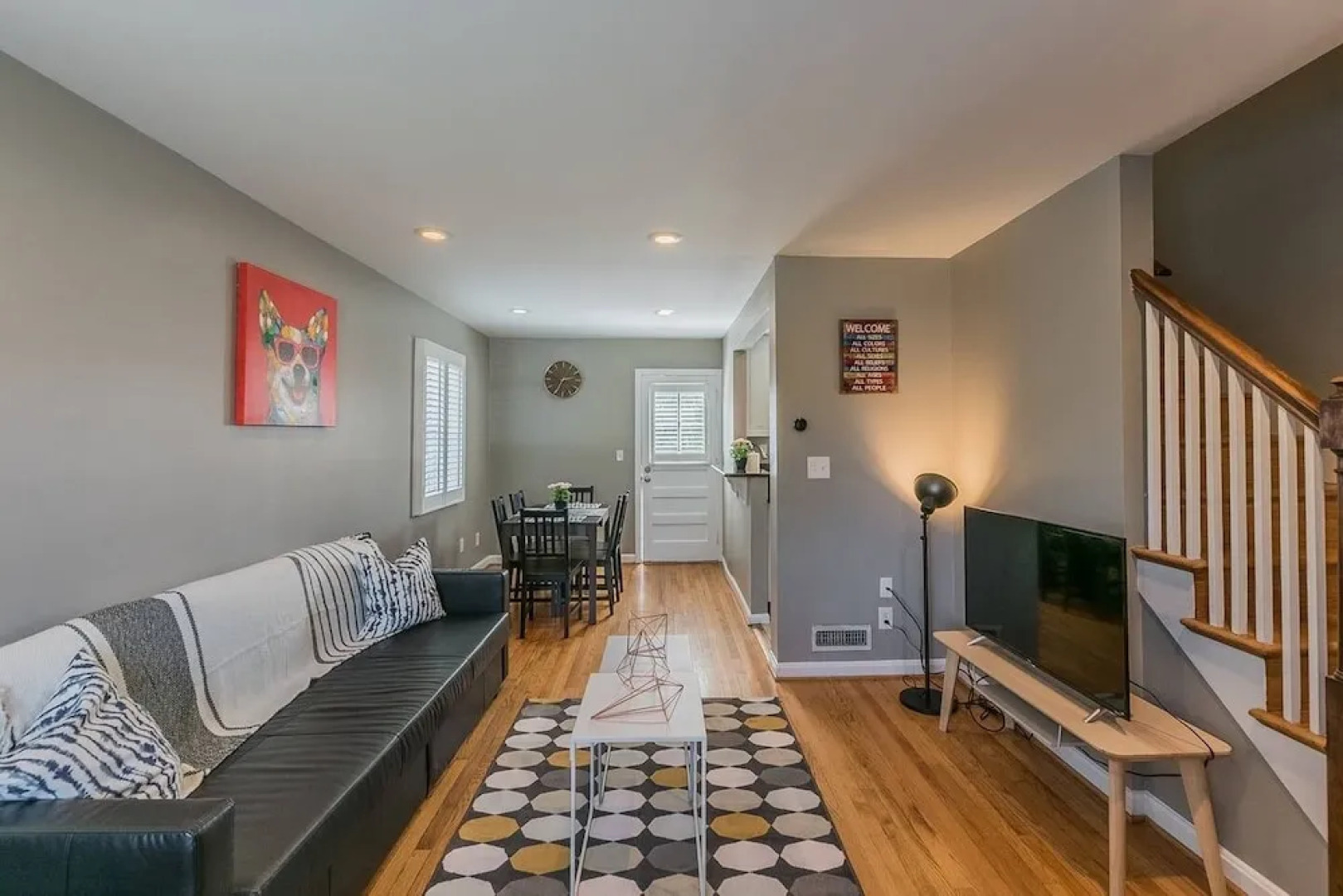 Luxurious 3br 2ba Townhouse with cozy backyard