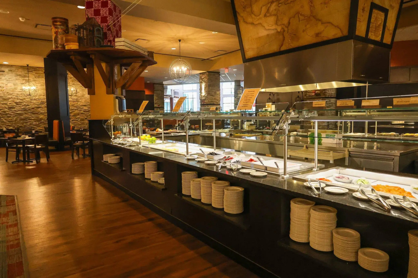 Camelback Lodge & Aquatopia Indoor Waterpark