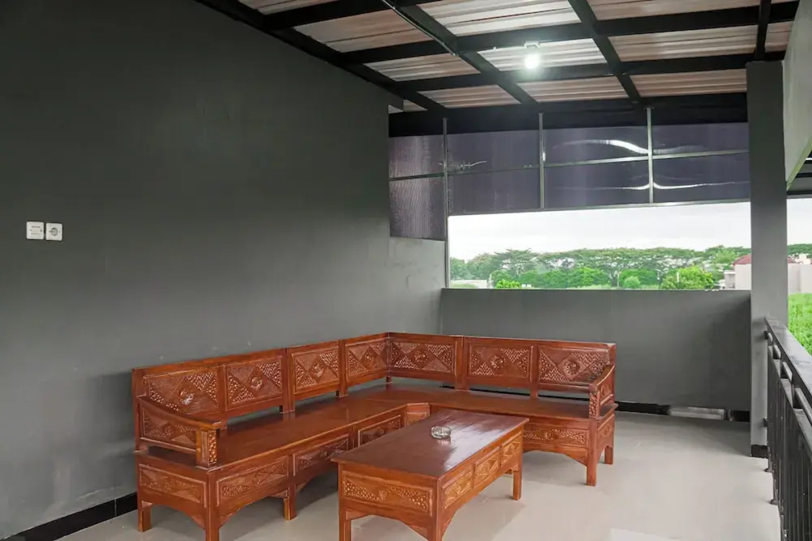 RR -2 Syariah Hotel SLG