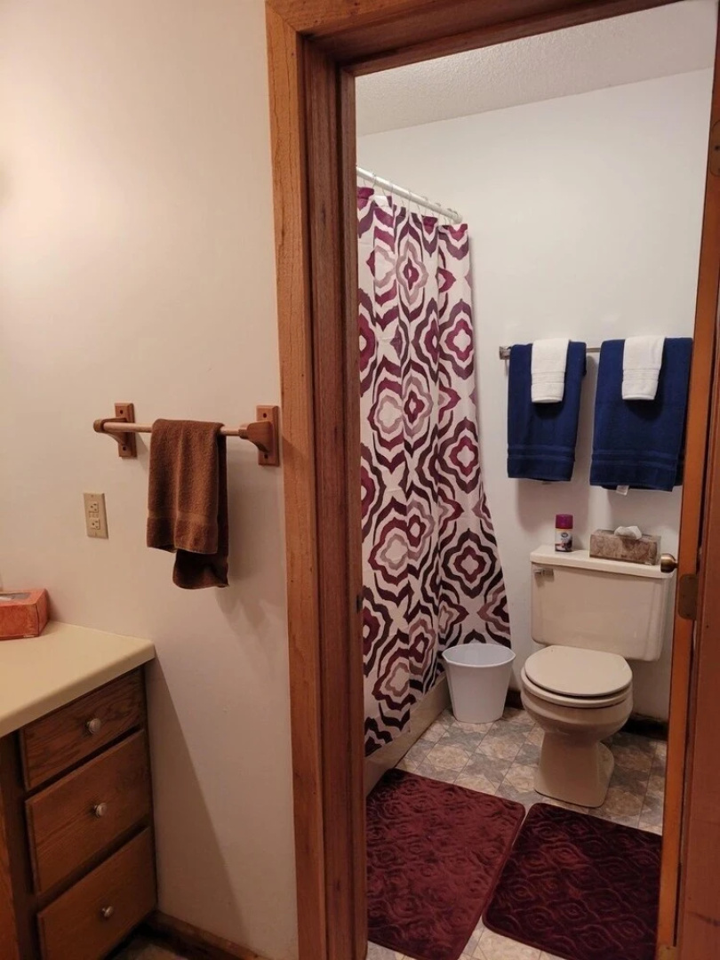 Cable Townhome #3 3 Bedroom Condo by RedAwning