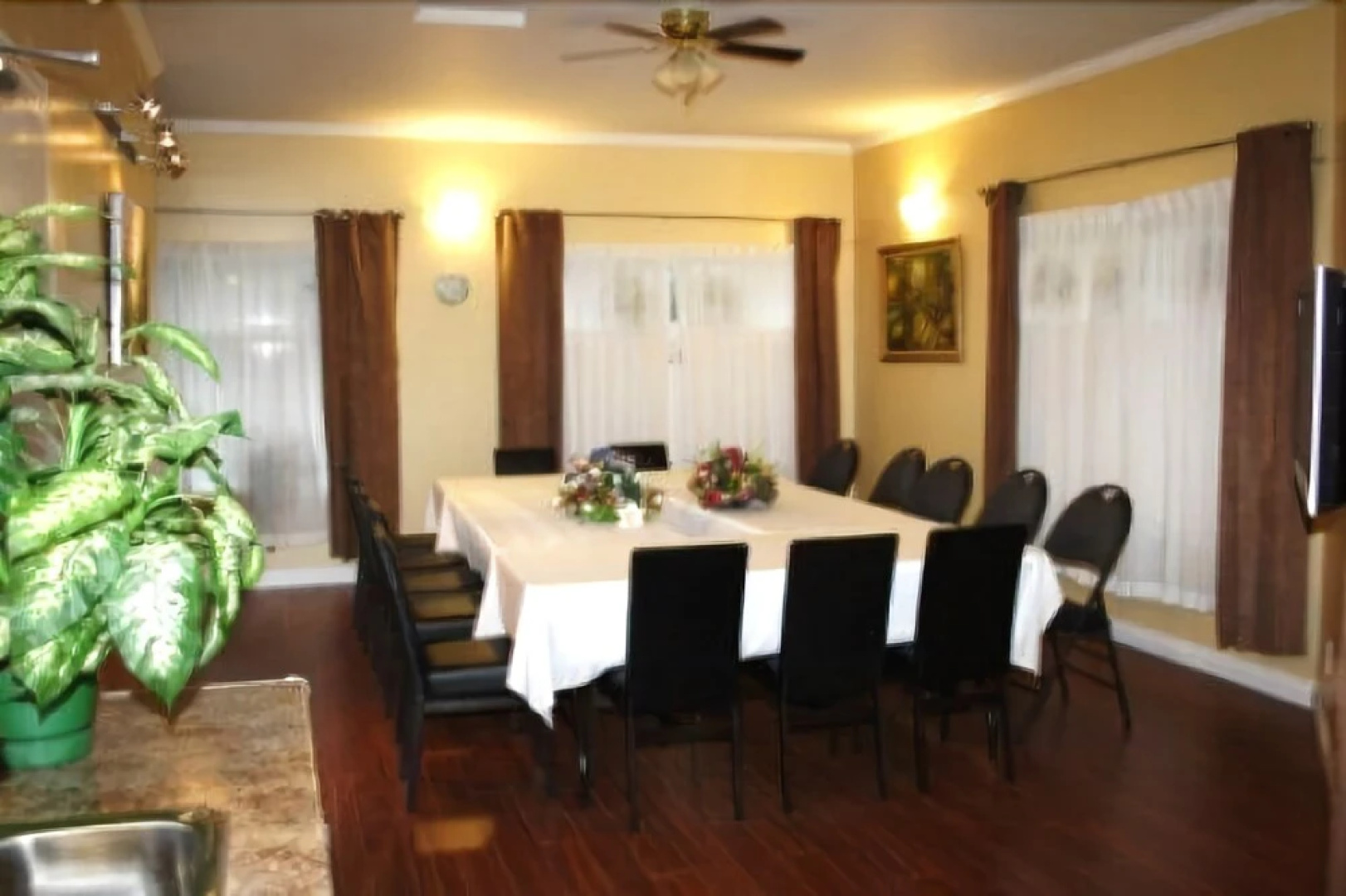 Revelstoke Gateway Inn