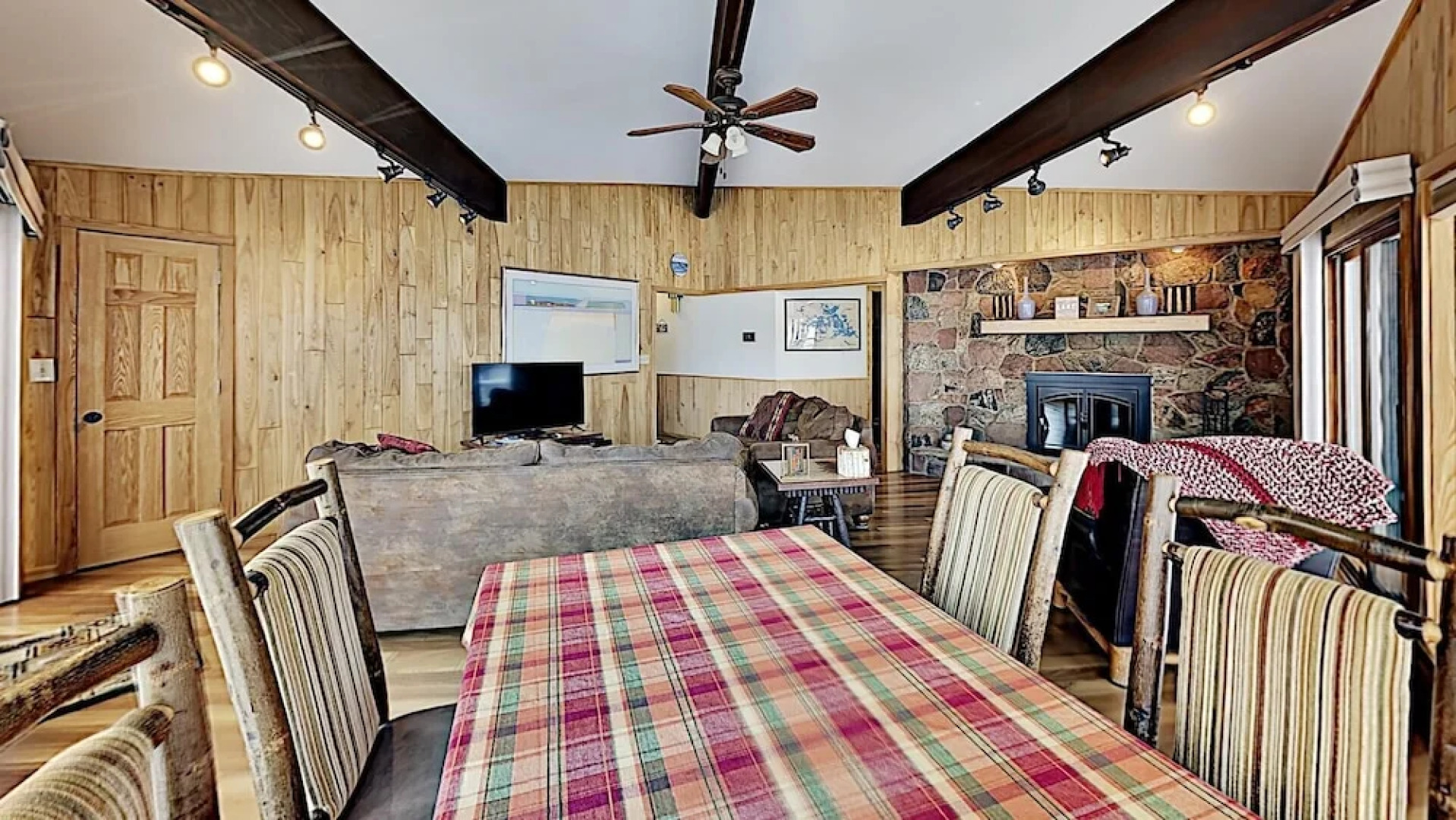 Oak Ridge Lake House