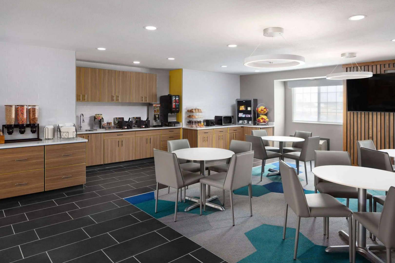 Microtel Inn & Suites by Wyndham Rapid City