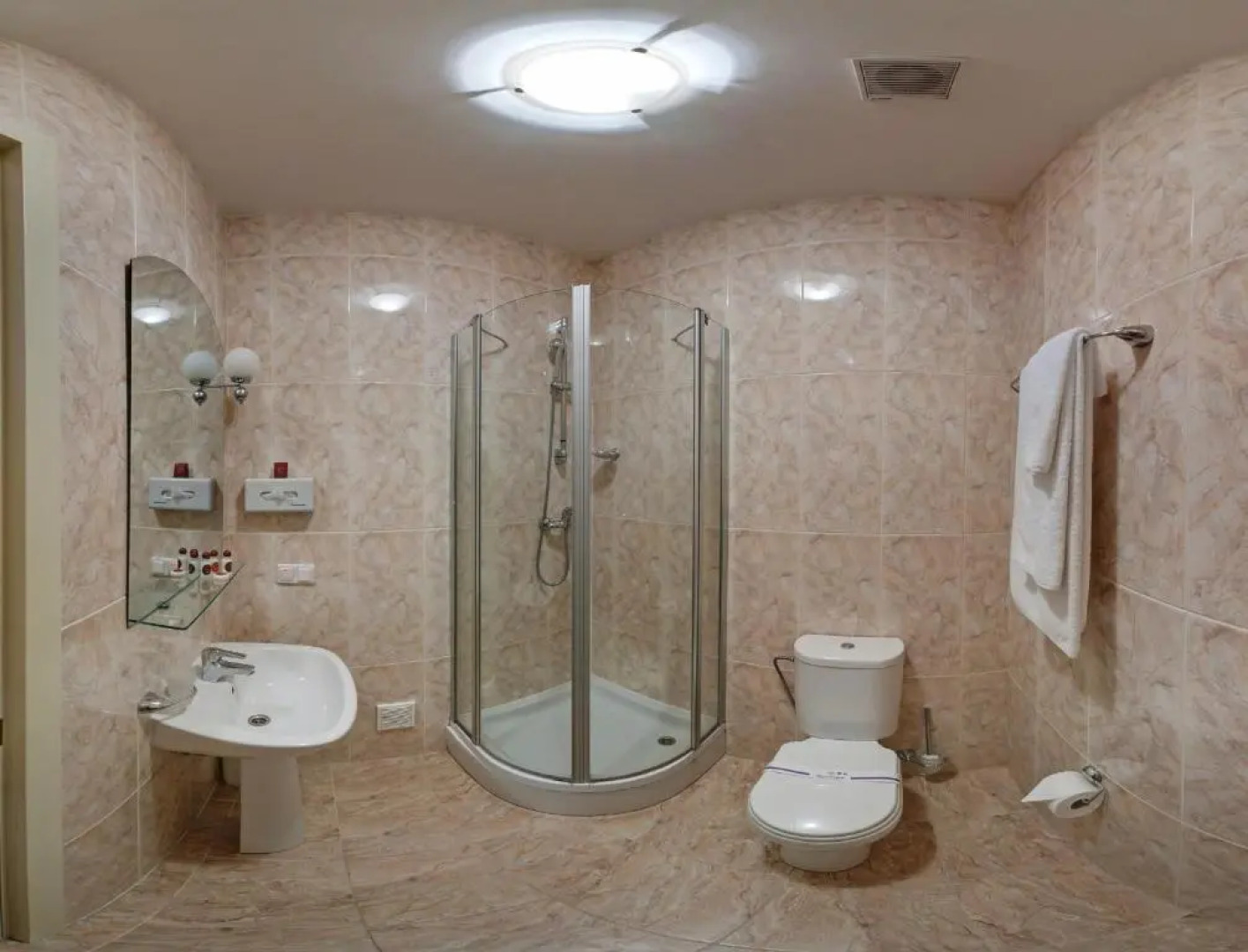 Отель «Джинтама»