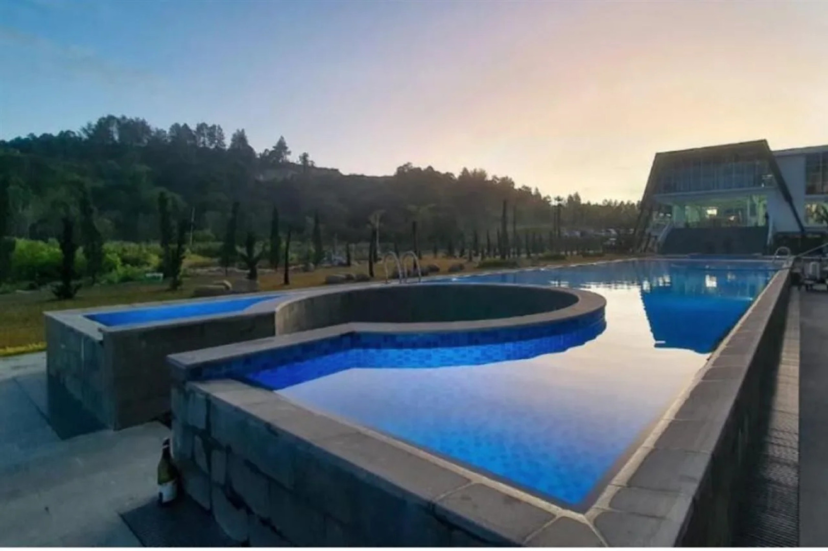 Coffee Hotel Ayola Dolok Sanggul