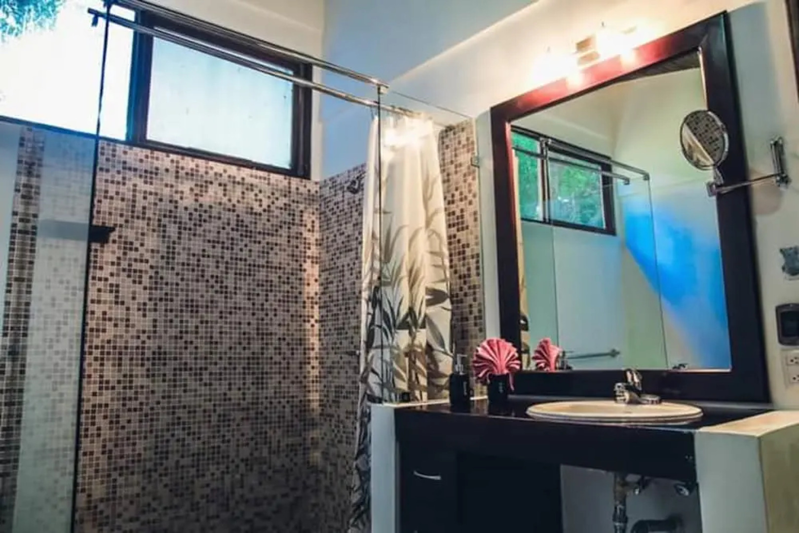 Café de Playa Beach Front Hotel