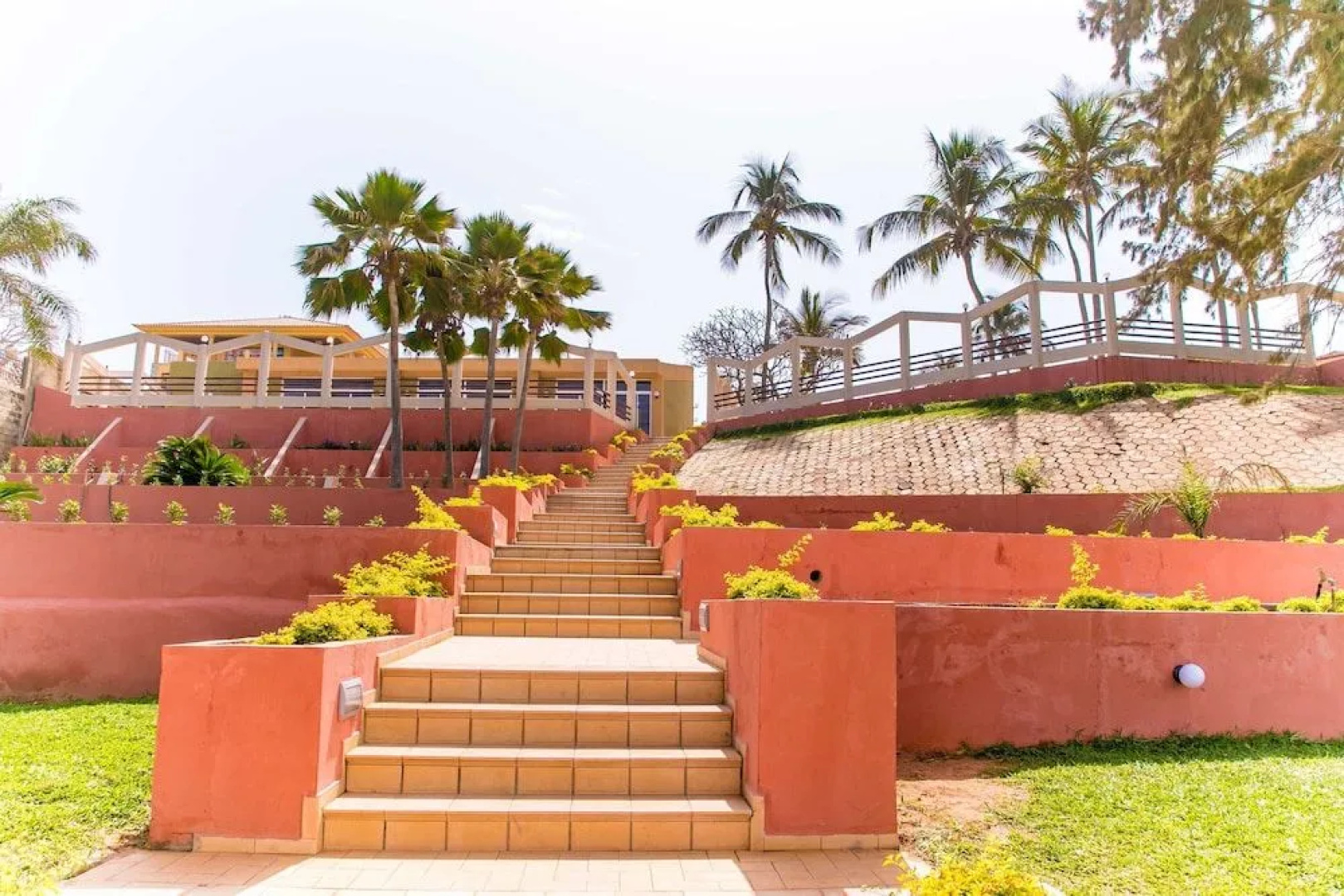 Safari Garden Hotel