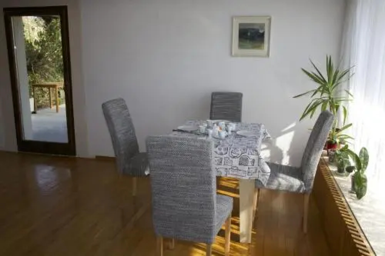 Alparti Mini Hotel