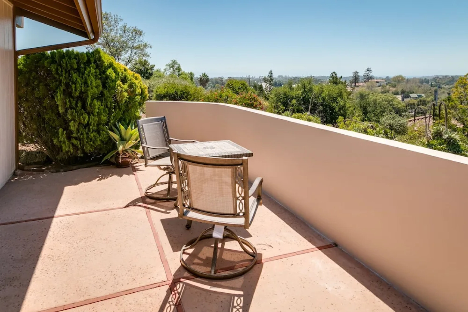Goleta House with Ocean Views by RedAwning
