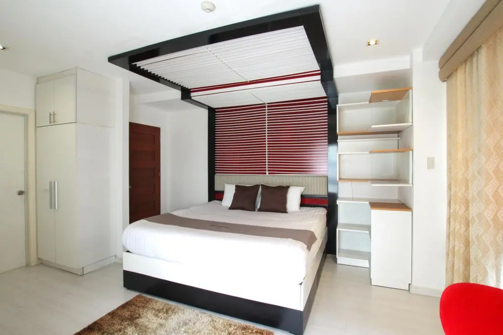 SIGLO SUITES @ The Gramercy Residences