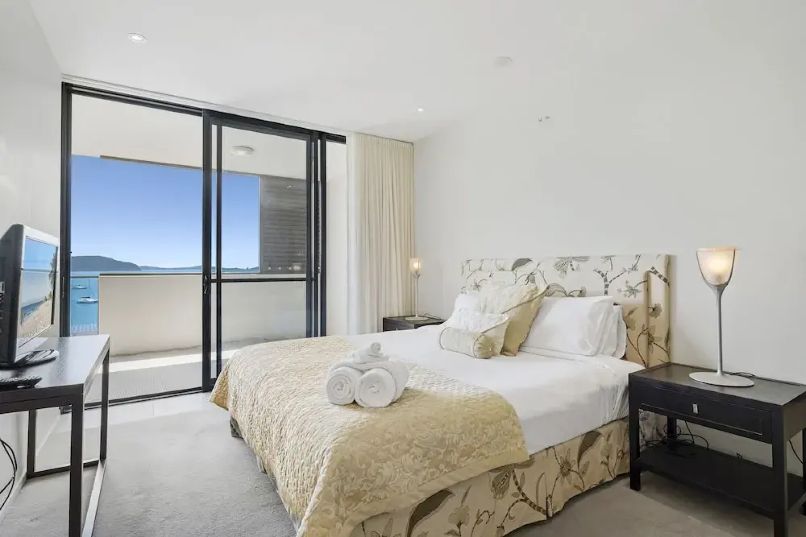 Unit 80 3 B/R Lux Ocean View