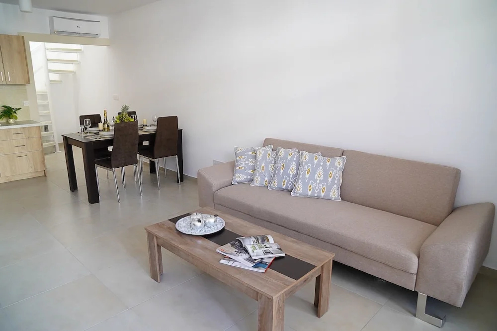 2 BD Maisonette Galatex