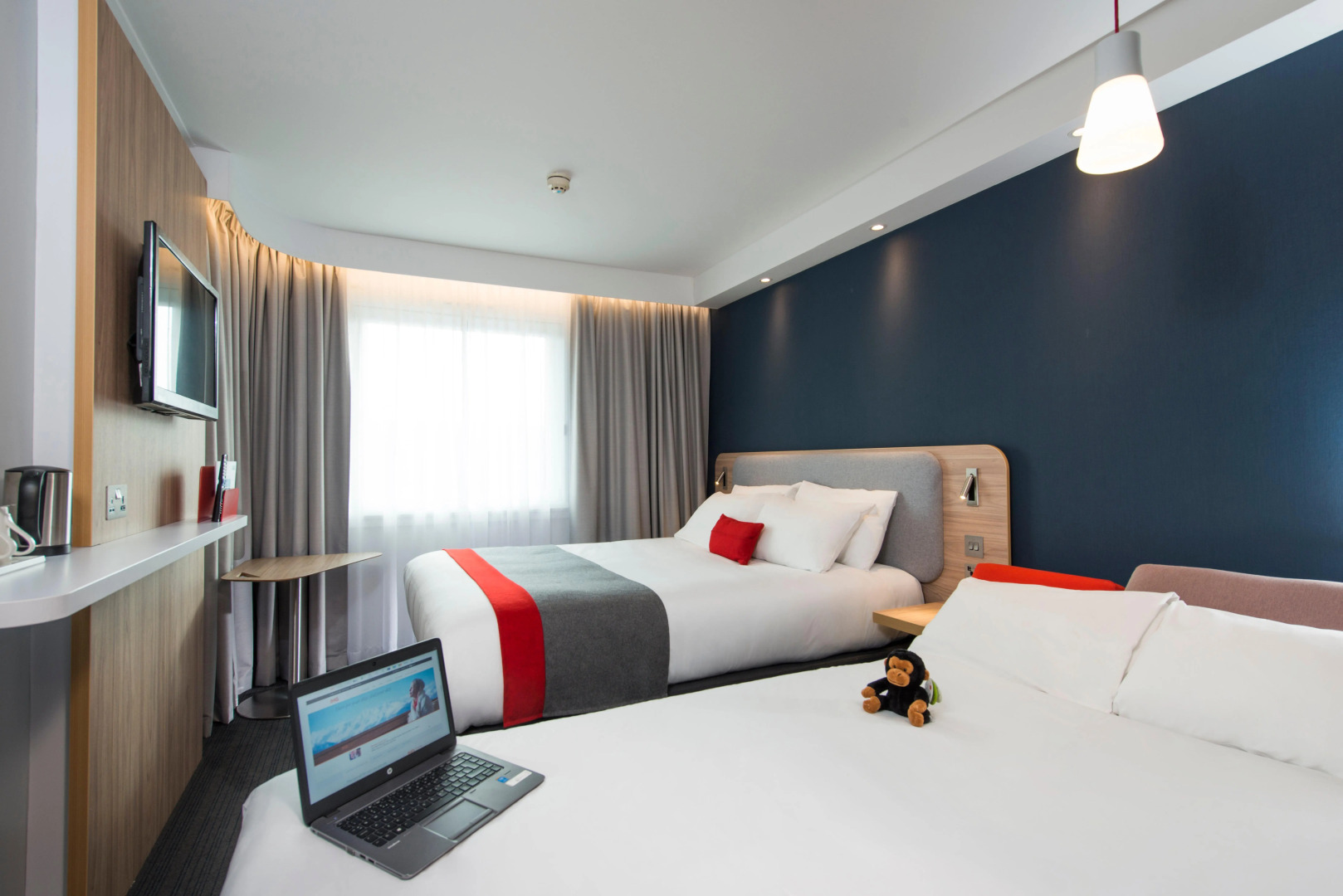 Holiday Inn Express Milton Keynes by IHG