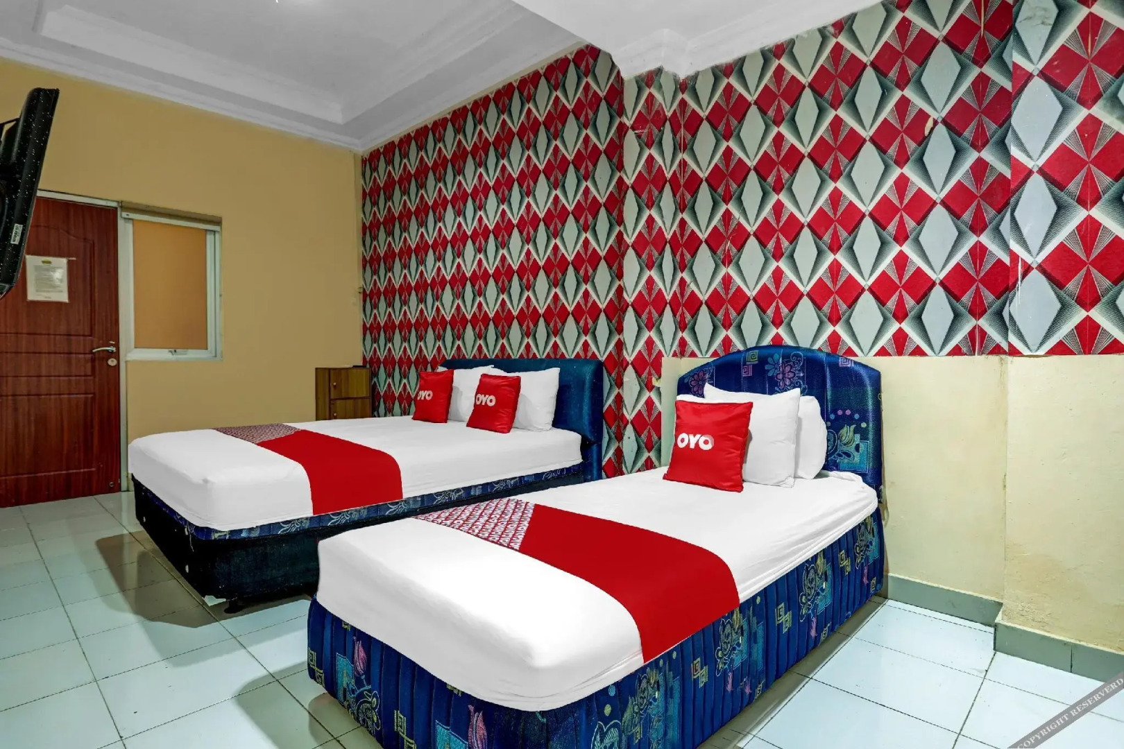 Guest House 268 by OYO Rooms