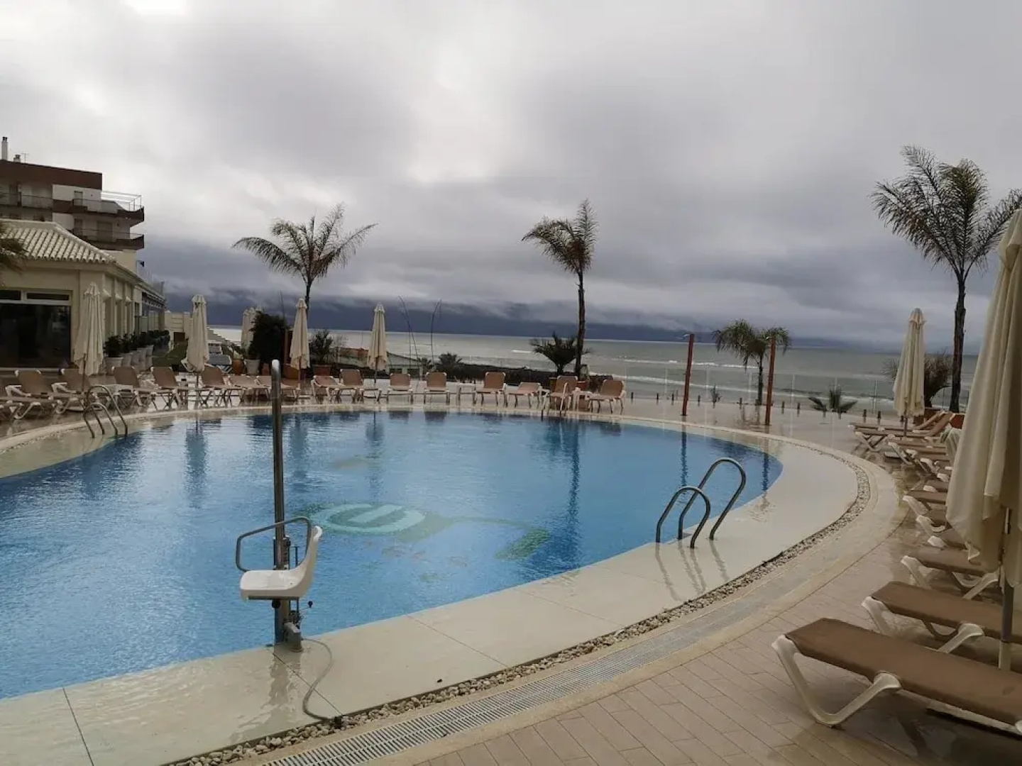Apartment With 2 Bedrooms in Rota, With Wonderful sea View, Pool Access and Enclosed Garden
