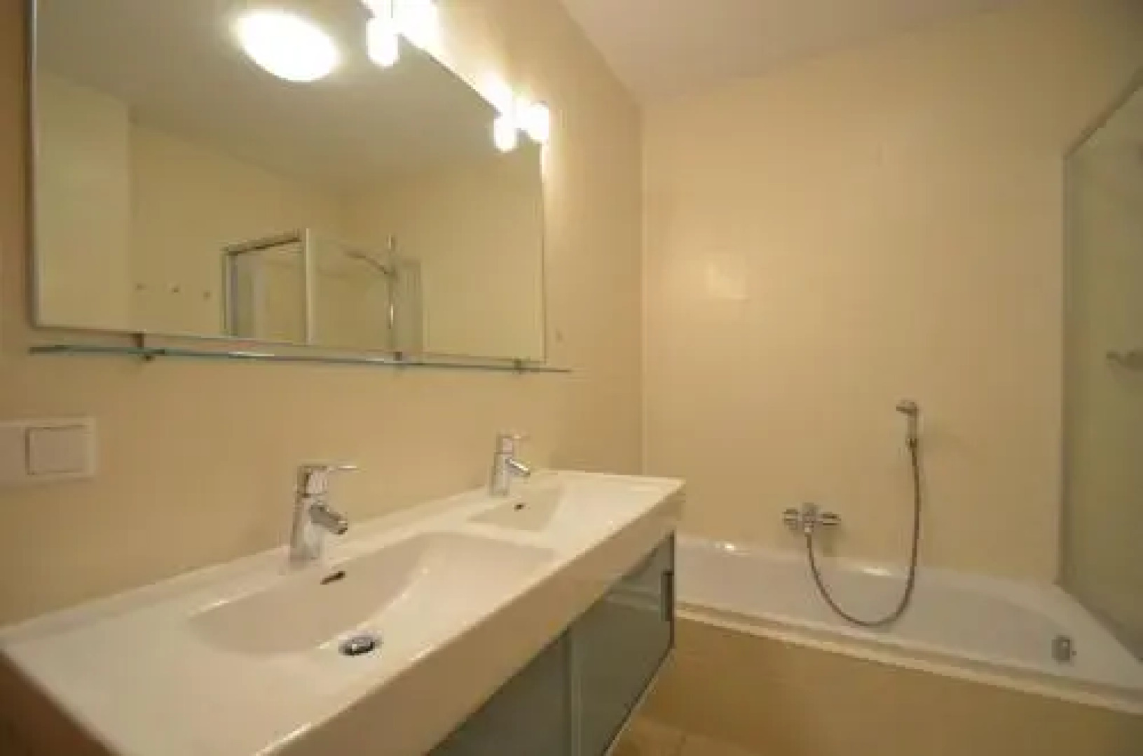 Ski & Golf Apartments by Kaprun Rentals