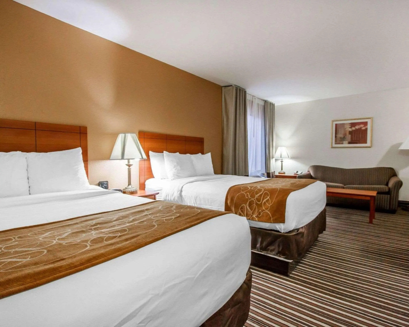 Comfort Suites Tucson near Sabino Canyon