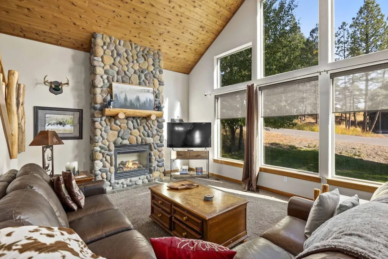 Dog-friendly Ronald Vacation Rental Cabin!