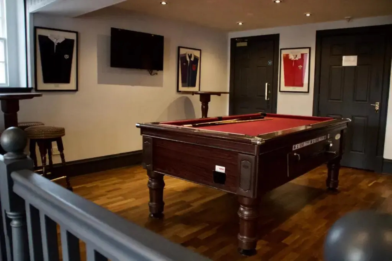 Clovenfords Hotel