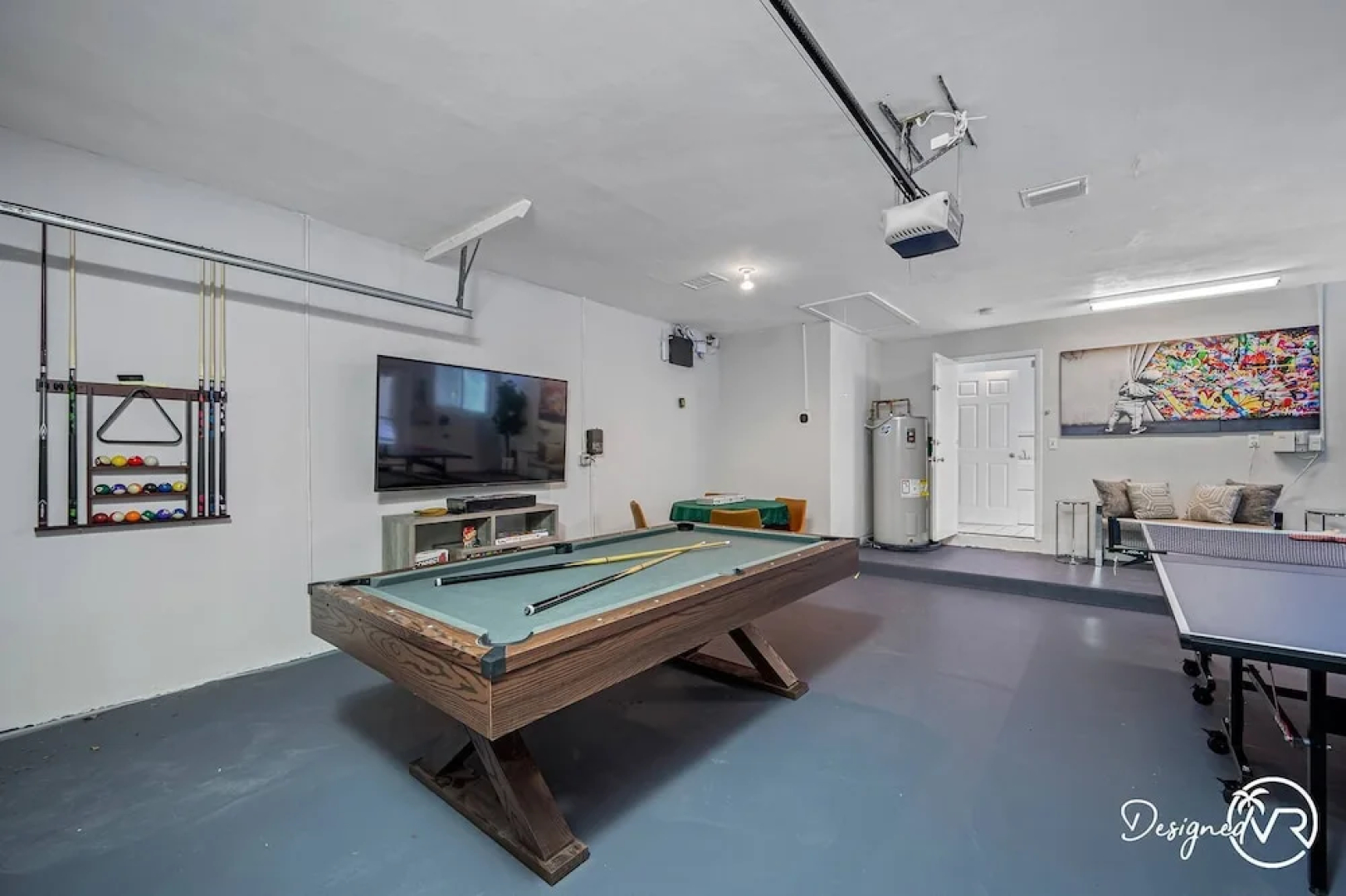 8BR Villa with Heated Pool Near Beach