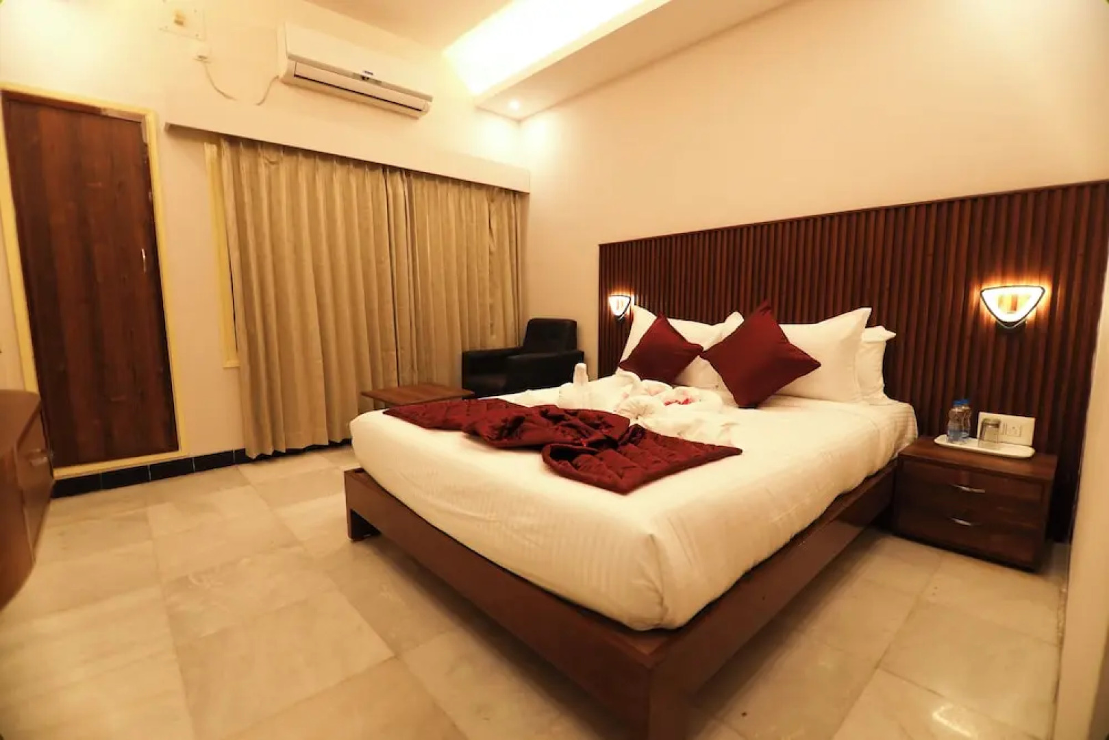 The Swagath Grande By Zeeyatt Regency