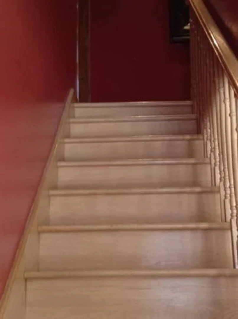 Table dans les nuages