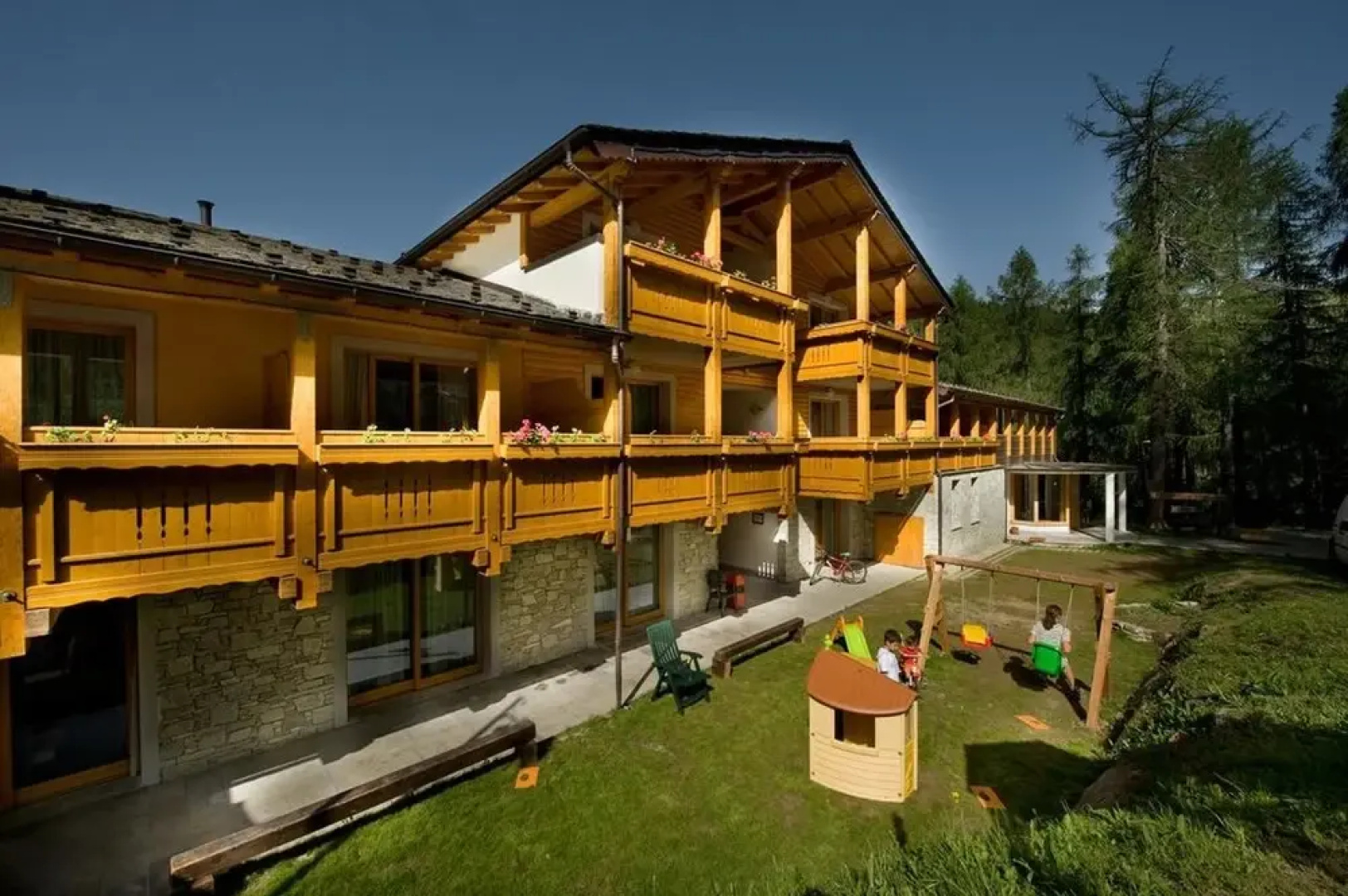 Apartment With 2 Bedrooms in Madesimo, With Wonderful Mountain View, Balcony and Wifi - 500 m From the Slopes